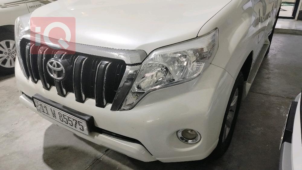 تۆیۆتا لاندكروزر پرادۆ